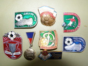 Продам коллекцию значков о футболе времен СССР.